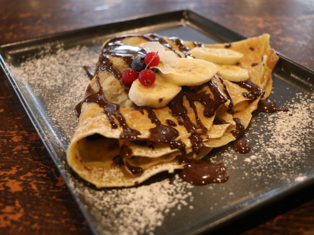 The Place to Beer Crêpe maison